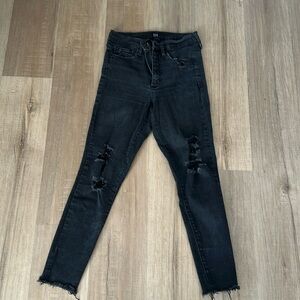 Gap black distressed favorite jegging- size 6/28R